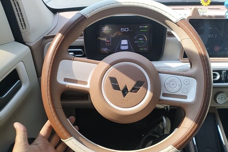 Used Wuling Hongguang MINIEV 2024 3rd Generation 170 km Steering Wheel