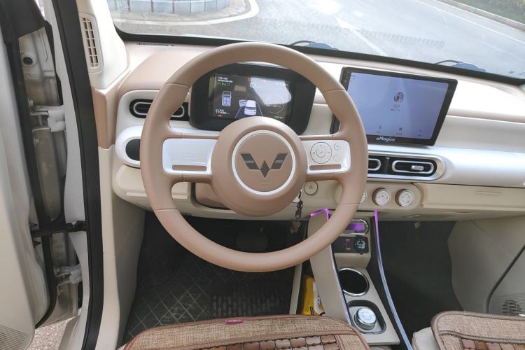 Used Wuling Hongguang MINIEV 2024 3rd Generation 215km Youth Edition Steering Wheel