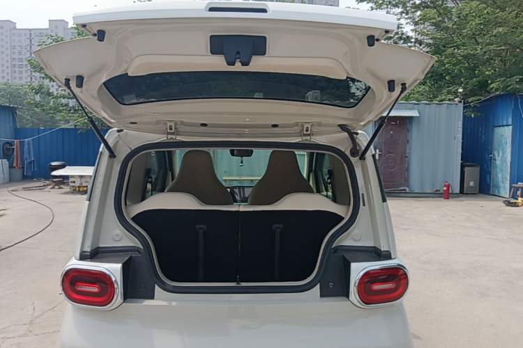 Used Wuling Hongguang MINIEV 2024 3rd Generation 215km Advanced Version Trunk
