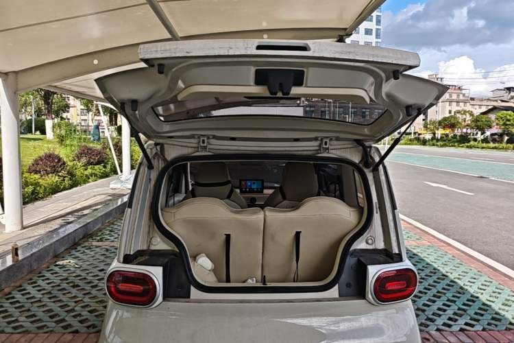 Used Wuling Hongguang MINIEV 2024 3rd Generation 215km Youth Edition Trunk