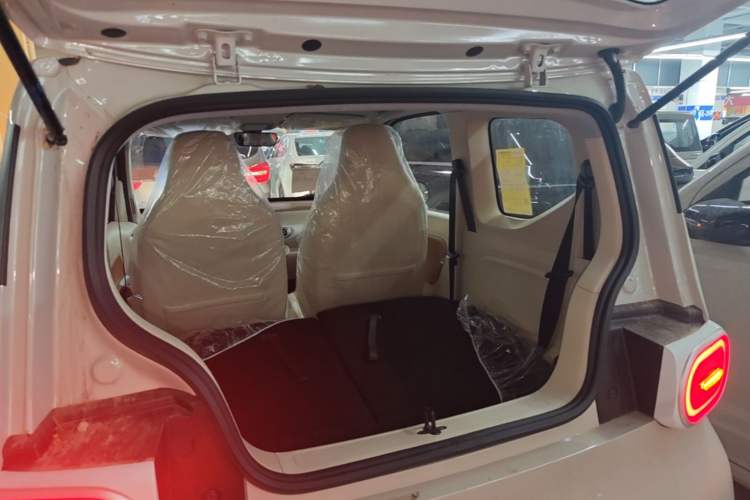 Used Wuling Hongguang MINIEV 2024 3rd Generation 215km Youth Edition Trunk