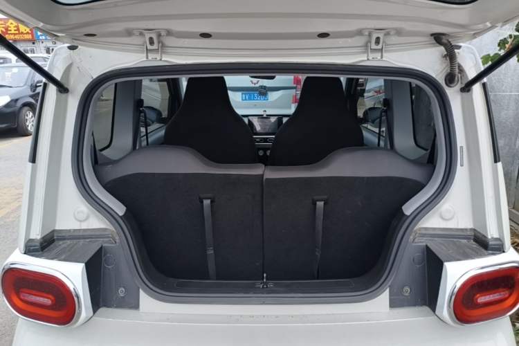 Used Wuling Hongguang MINIEV 2024 3rd Generation 215km Advanced Version Trunk