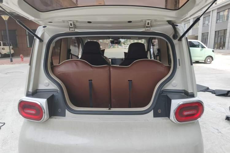 Used Wuling Hongguang MINIEV 2024 3rd Generation 215km Advanced Version Trunk