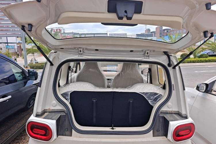 Used Wuling Hongguang MINIEV 2024 3rd Generation 215km Youth Edition Trunk