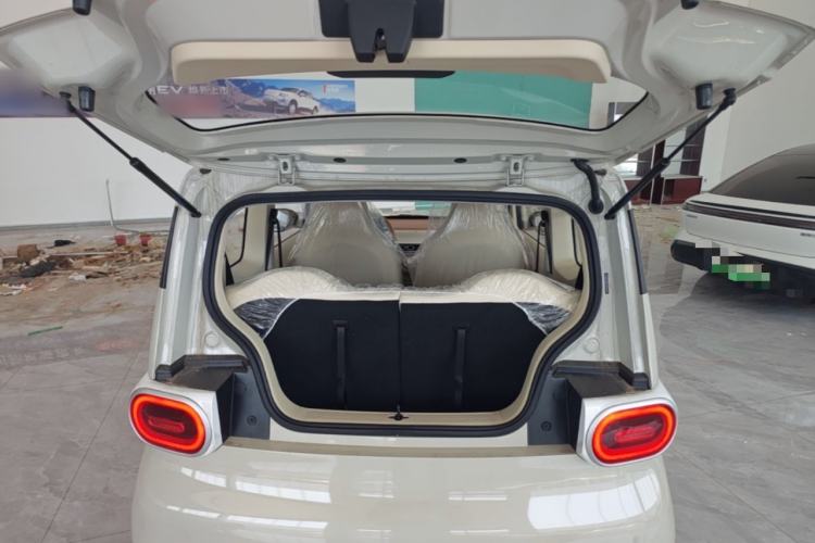 Used Wuling Hongguang MINIEV 2024 3rd Generation 215km Youth Edition Trunk