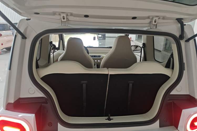 Used Wuling Hongguang MINIEV 2024 3rd Generation 215km Youth Edition Trunk