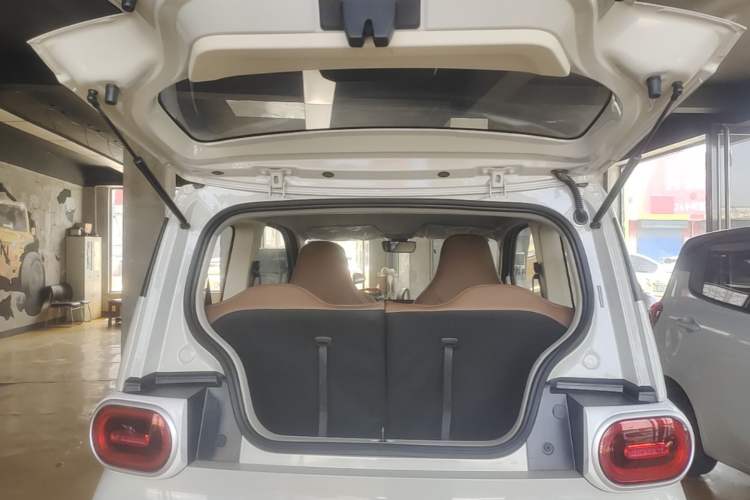 Used Wuling Hongguang MINIEV 2024 3rd Generation 215km Youth Edition Trunk