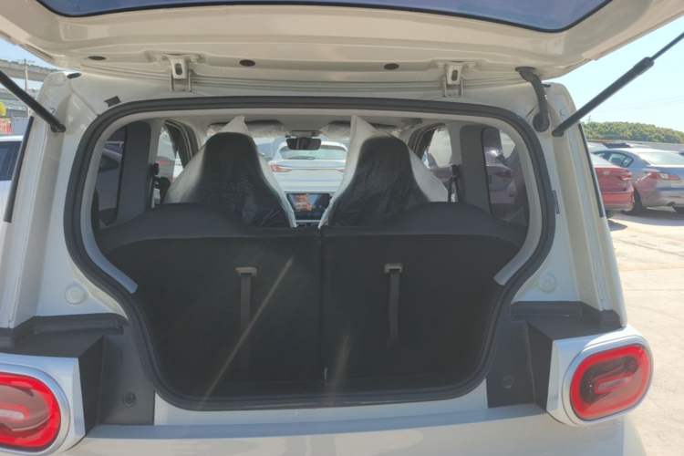 Used Wuling Hongguang MINIEV 2024 3rd Generation 215km Youth Edition Trunk