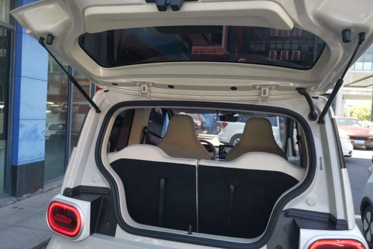 Used Wuling Hongguang MINIEV 2024 3rd Generation 215km Youth Edition Trunk