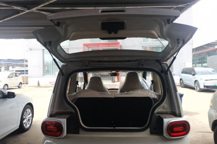 Used Wuling Hongguang MINIEV 2024 3rd Generation 215km Youth Edition Trunk