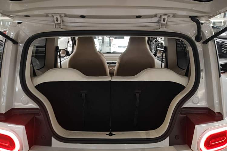 Used Wuling Hongguang MINIEV 2024 3rd Generation 215km Youth Edition Trunk
