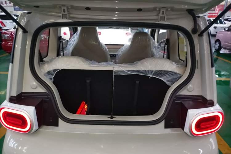 Used Wuling Hongguang MINIEV 2024 3rd Generation 215km Youth Edition Trunk