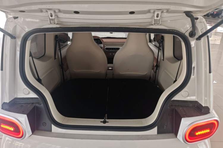 Used Wuling Hongguang MINIEV 2024 3rd Generation 215km Youth Edition Trunk