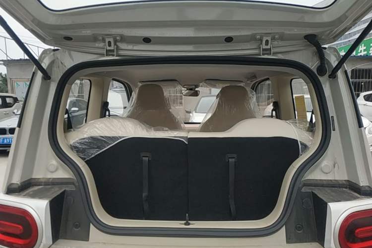 Used Wuling Hongguang MINIEV 2024 3rd Generation 215km Youth Edition Trunk