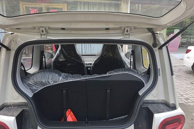 Used Wuling Hongguang MINIEV 2024 3rd Generation 215km Youth Edition Trunk