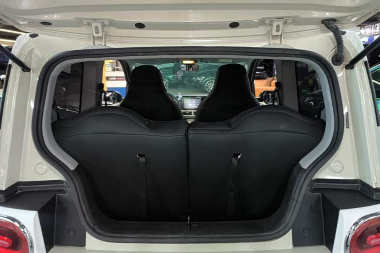 Used Wuling Hongguang MINIEV 2024 3rd Generation 215km Advanced Version Trunk