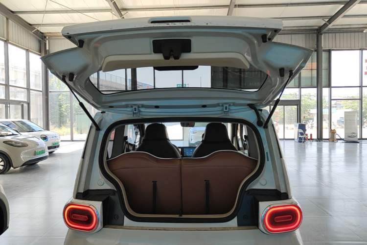 Used Wuling Hongguang MINIEV 2024 3rd Generation 215km Advanced Version Trunk