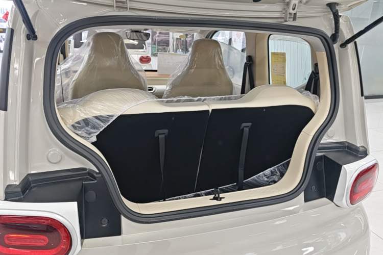 Used Wuling Hongguang MINIEV 2024 3rd Generation 215km Youth Edition Trunk