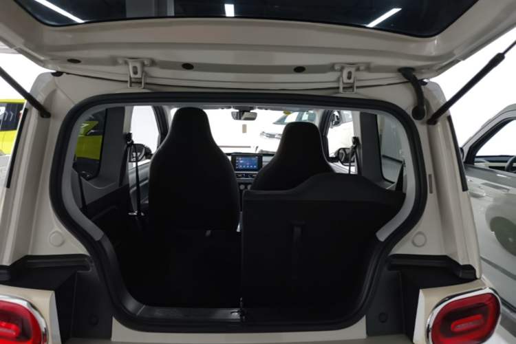 Used Wuling Hongguang MINIEV 2024 3rd Generation 215km Advanced Version Trunk