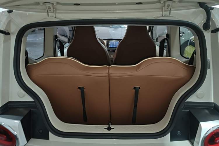 Used Wuling Hongguang MINIEV 2024 3rd Generation 215km Advanced Version Trunk