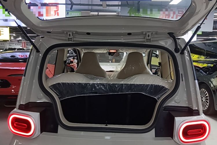 Used Wuling Hongguang MINIEV 2024 3rd Generation 215km Youth Edition Trunk