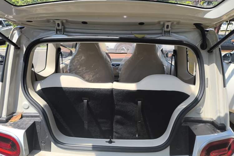 Used Wuling Hongguang MINIEV 2024 3rd Generation 215km Youth Edition Trunk