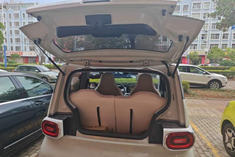 Used Wuling Hongguang MINIEV 2024 3rd Generation 215km Advanced Version Trunk