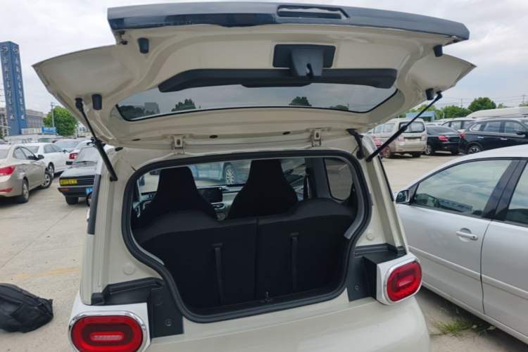 Used Wuling Hongguang MINIEV 2024 3rd Generation 215km Advanced Version Trunk