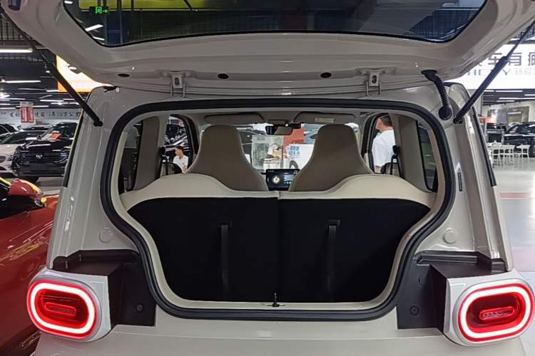Used Wuling Hongguang MINIEV 2024 3rd Generation 215km Youth Edition Trunk