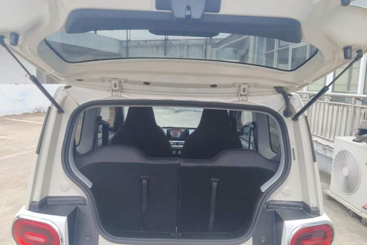 Used Wuling Hongguang MINIEV 2024 3rd Generation 215km Advanced Version Trunk