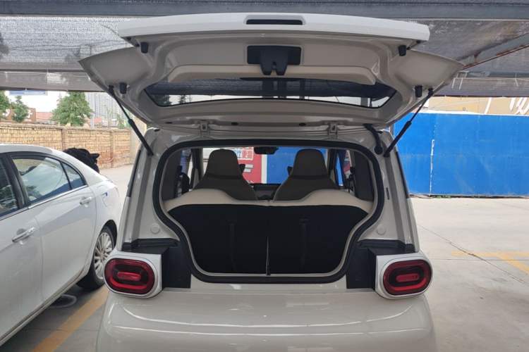 Used Wuling Hongguang MINIEV 2024 3rd Generation 215km Youth Edition Trunk