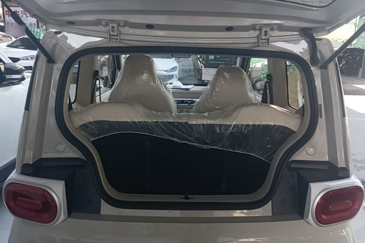 Used Wuling Hongguang MINIEV 2024 3rd Generation 215km Youth Edition Trunk