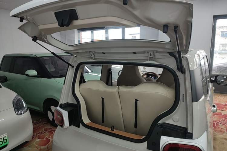 Used Wuling Hongguang MINIEV 2024 3rd Generation 215km Youth Edition Trunk