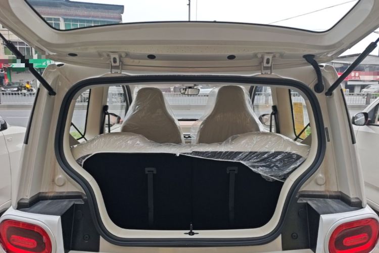 Used Wuling Hongguang MINIEV 2024 3rd Generation 215km Youth Edition Trunk