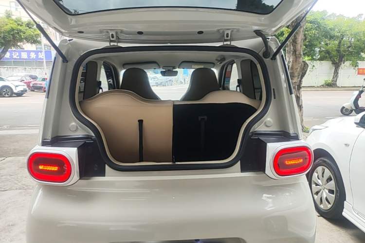 Used Wuling Hongguang MINIEV 2024 3rd Generation 215km Youth Edition Trunk