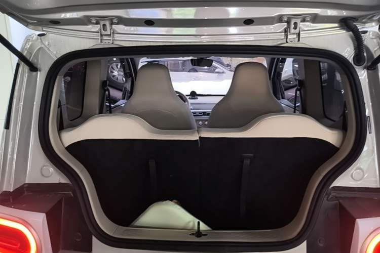Used Wuling Hongguang MINIEV 2024 3rd Generation 215km Youth Edition Trunk