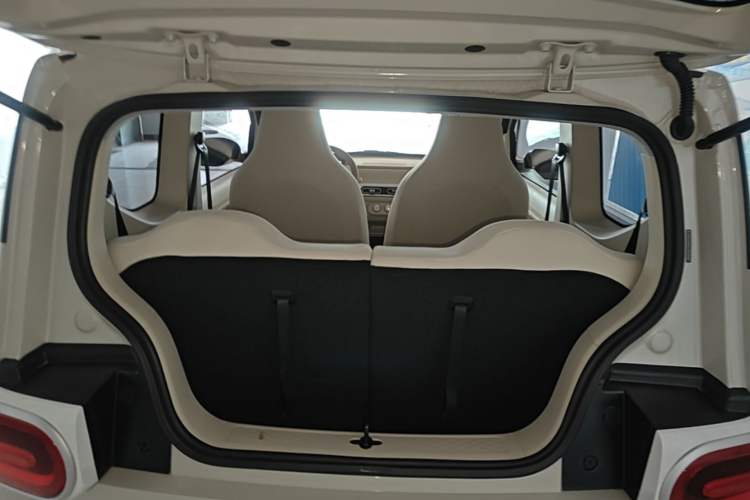 Used Wuling Hongguang MINIEV 2024 3rd Generation 215km Youth Edition Trunk