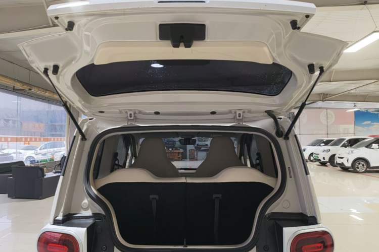 Used Wuling Hongguang MINIEV 2024 3rd Generation 215km Youth Edition Trunk