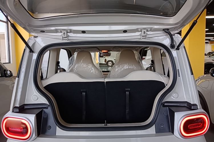 Used Wuling Hongguang MINIEV 2024 3rd Generation 215km Youth Edition Trunk