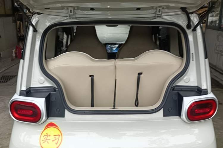 Used Wuling Hongguang MINIEV 2024 3rd Generation 215km Youth Edition Trunk