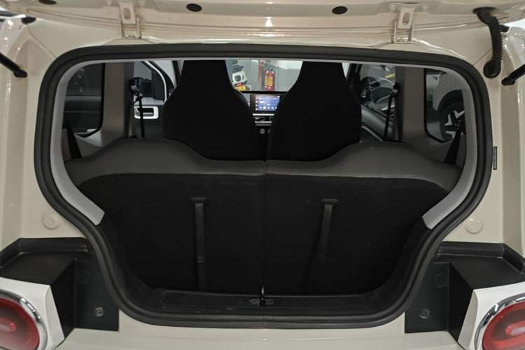 Used Wuling Hongguang MINIEV 2024 3rd Generation 215km Advanced Version Trunk