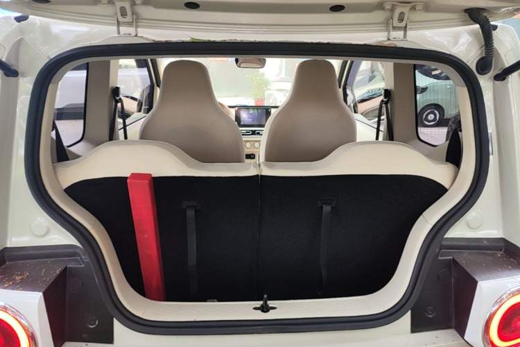 Used Wuling Hongguang MINIEV 2024 3rd Generation 215km Advanced Version Trunk