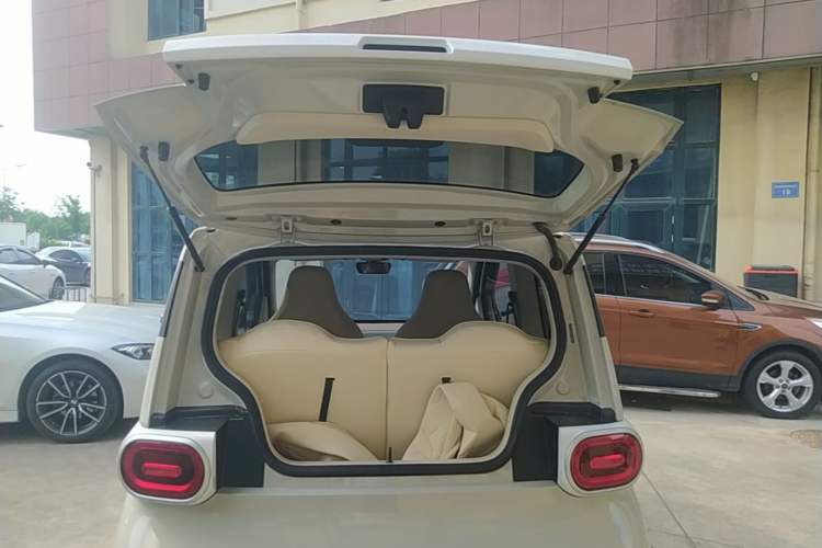 Used Wuling Hongguang MINIEV 2024 3rd Generation 215km Youth Edition Trunk
