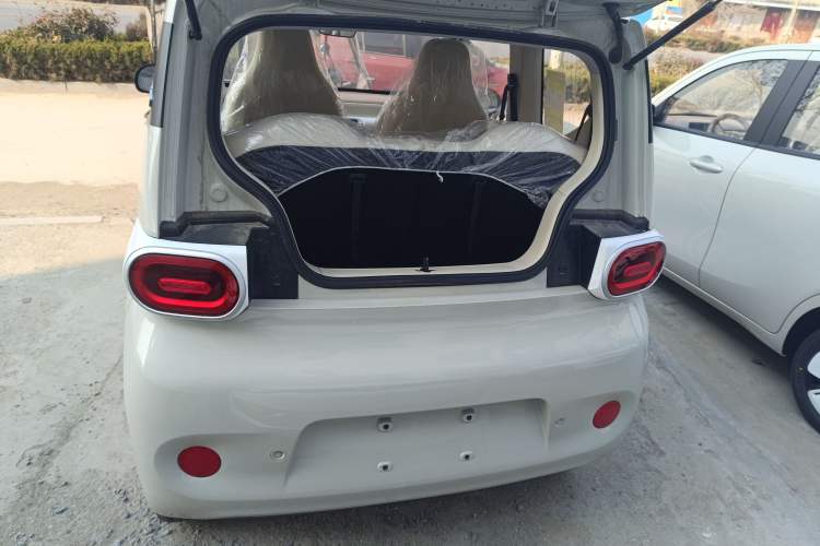 Used Wuling Hongguang MINIEV 2024 3rd Generation 215km Youth Edition Trunk