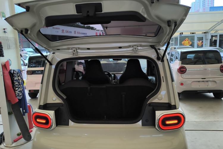 Used Wuling Hongguang MINIEV 2024 3rd Generation 215km Youth Edition Trunk