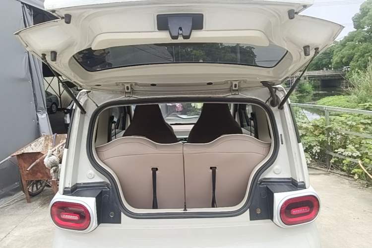 Used Wuling Hongguang MINIEV 2024 3rd Generation 215km Youth Edition Trunk