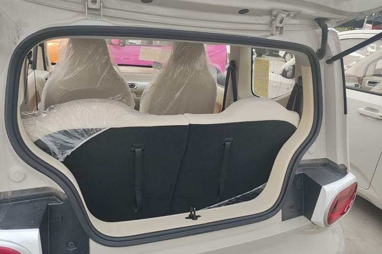 Used Wuling Hongguang MINIEV 2024 3rd Generation 215km Youth Edition Trunk