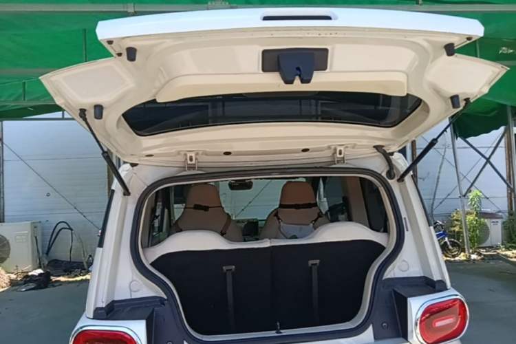 Used Wuling Hongguang MINIEV 2024 3rd Generation 215km Advanced Version Trunk