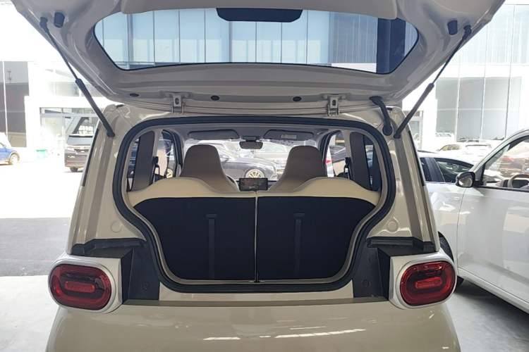 Used Wuling Hongguang MINIEV 2024 3rd Generation 215km Youth Edition Trunk