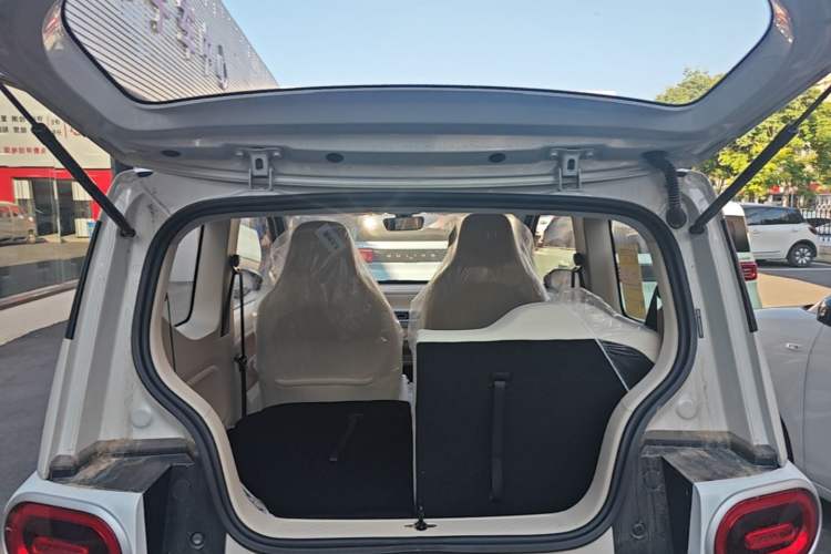 Used Wuling Hongguang MINIEV 2024 3rd Generation 215km Youth Edition Trunk